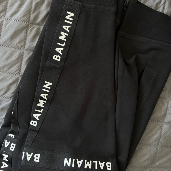 BRAND NEW BALMAIN ZIP UP SWEATSHIRT - Picture 2 of 2